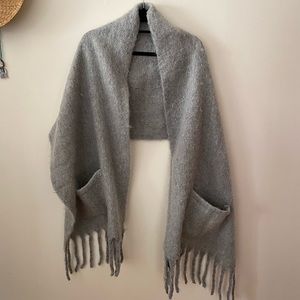 Steve Madden Soft Heather Grey Large Pocket Scarf